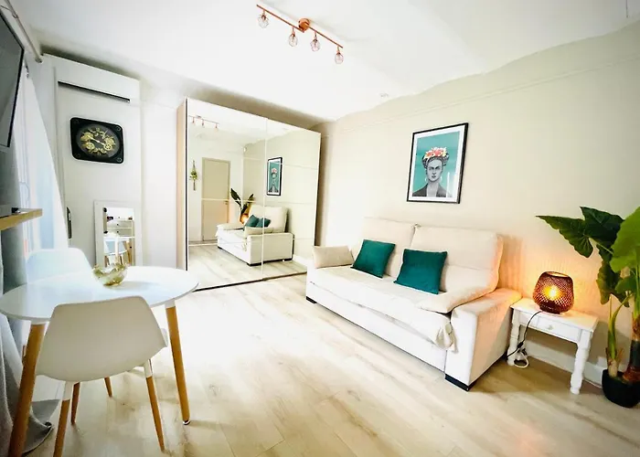 Maisonnette Bas Suquet, 200m Plages, 700m Palais, Au Calme Cannes